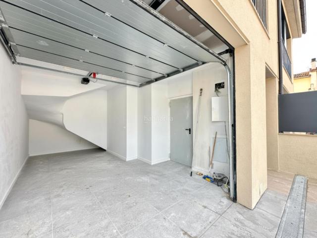 Casa adosada en venta en Torelló. Casa unifamiliar amb vistes a Torelló. Casas adosadas.