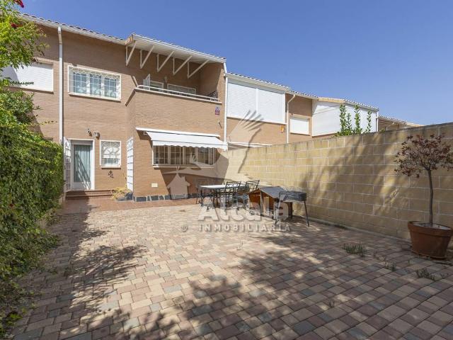 Casa adosada en Venta en Torija