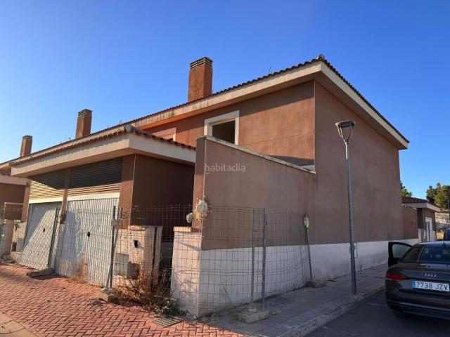 Casa adosada en venta en Torralba de Calatrava. ¡Increíble Oportunidad de Inversión! Promoción de 9 Chalets Adosados en Torralba de Calatrava, Ciudad Real. Casas adosadas Torralba de.