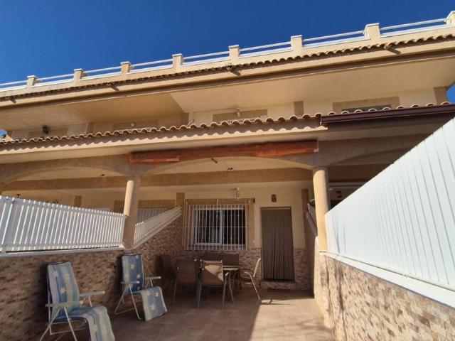 Casa adosada en Venta en Torre de la Horadada