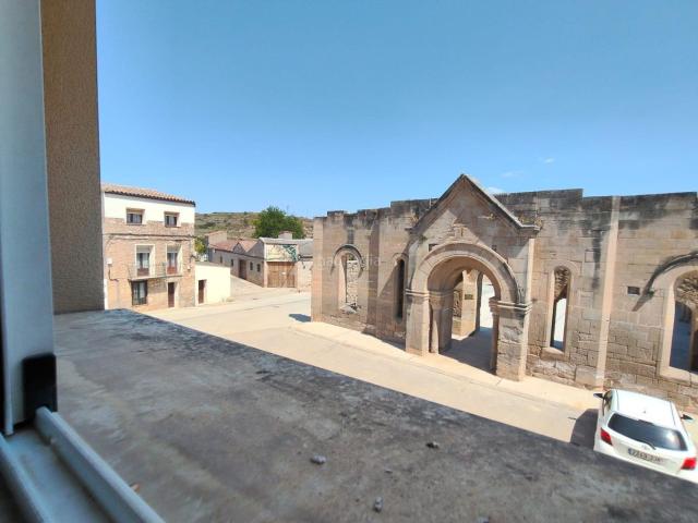 Casa adosada en venta en Torrebesses. ADOSADA SEMINUEVA EN EL CORAZON DE TORREBESSES. Casas adosadas.