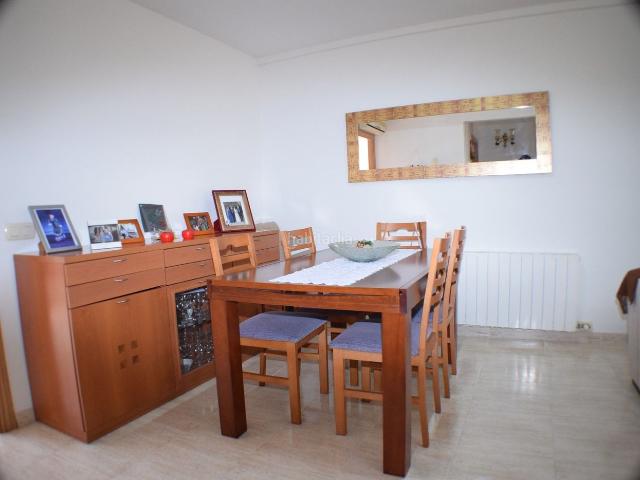 Casa adosada en venta en Torredembarra, Centre Costa Dorada. PRECIOSA CASA ADOSADA EN SANT JORDI CON CUATRO HABITACIONES. Casas adosadas.