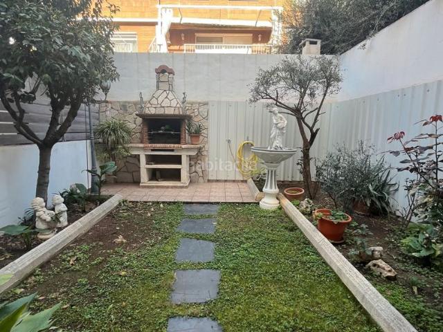 Casa adosada en venta en Torrefarrera. CASA ADOSADA CON DOS TERRAZAS Y JARDIN A 10 MIN DE LLEIDA CENTRO!. Casas adosadas.