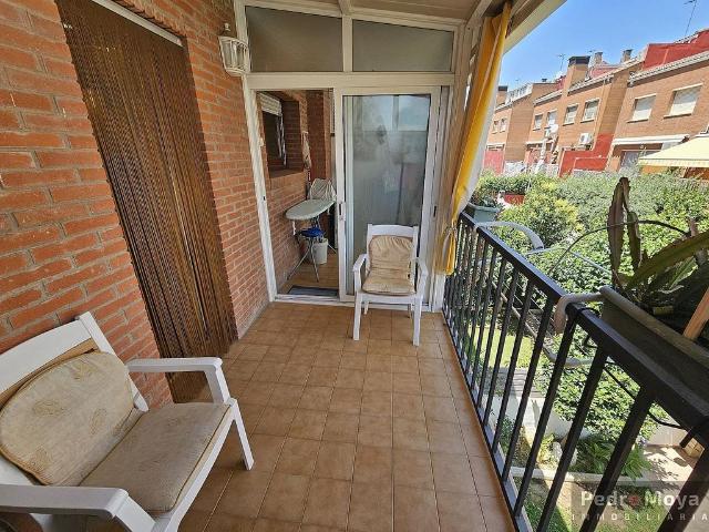 Casa adosada en venta en Torrefarrera, de 237 m² 5 habitaciones por 319.900