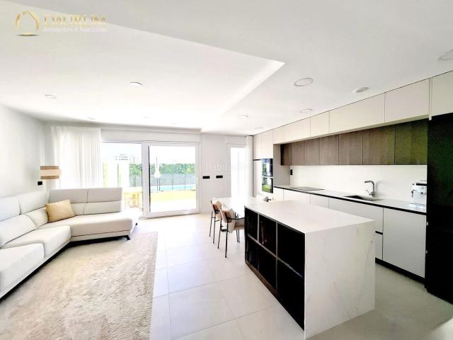 Casa adosada en venta en Torrejón de Ardoz, Fresnos I y II. MARAVILLOSO CHALET ADOSADO DE 4 HABITACIONES EN TORREJÓN DE ARDOZ. Casas adosadas Torrejón de.