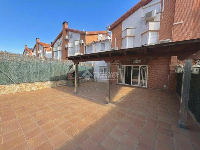 Casa adosada en Venta en Torrejón de la Calzada