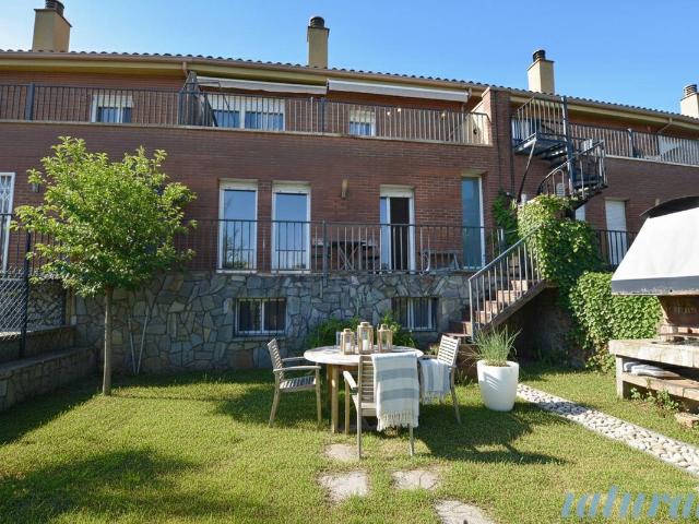 Casa adosada en Venta en Torrelles de Llobregat