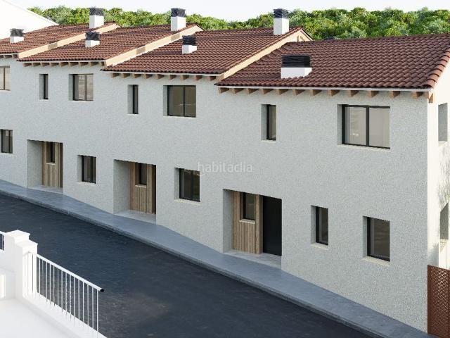 Casa adosada en venta en Torrelles de Llobregat. OBRA NUEVA EXCLUSIVA CASAS ADOSADAS EFICIENTES CON AEROTERMIA Y UBICACIÓN PRIVILEGIADA. Casas adosadas Torrelles de.