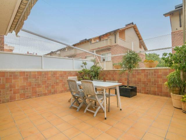 Casa adosada en Venta en Torrent Ballester
