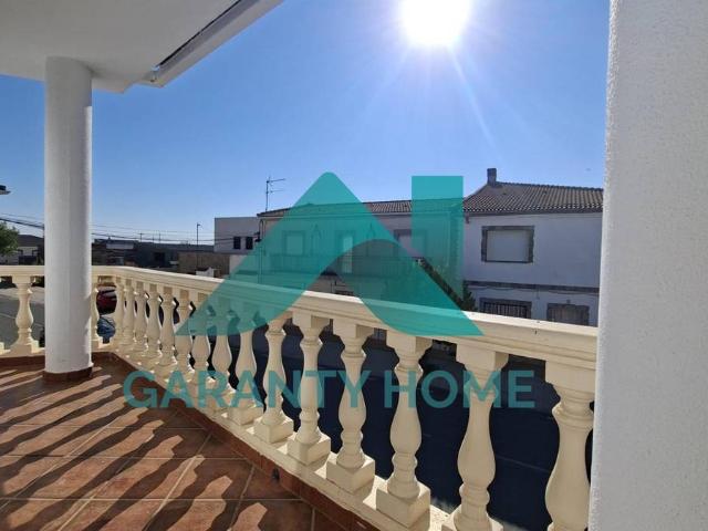 Casa adosada en Venta en Torrequemada