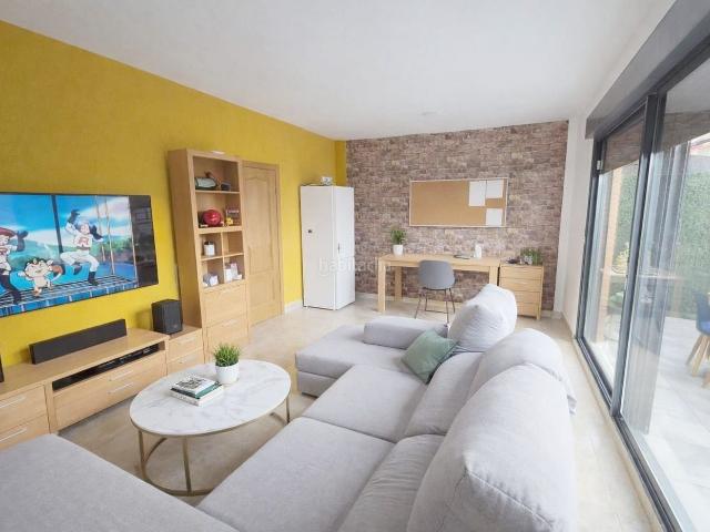 Casa adosada en venta en Torres de Berrellén. Casas adosadas Torres de.