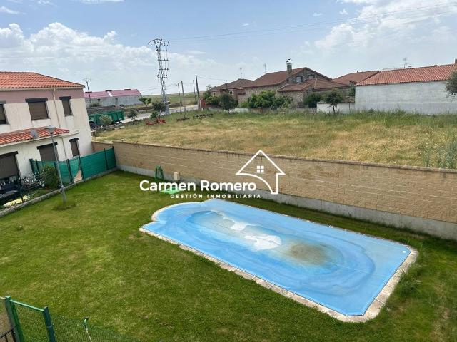 Casa adosada en Venta en Torresmenudas