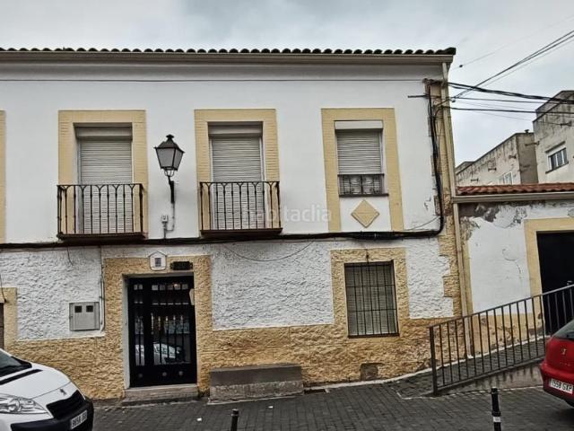 Casa adosada en venta en Talamanca de Jarama. Fantástica casona de pueblo en pleo centro urbano, apta para entrar a vivir. Casas adosadas Talamanca de.