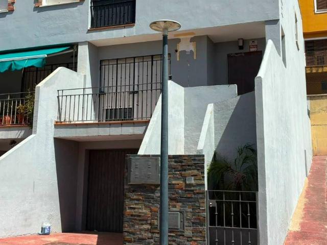 Casa adosada en Venta en Taraguilla Estación