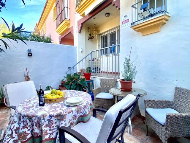 Casa adosada en venta en Tarifa, Tarifa Ciudad. CASA ADOSADA CON VISTAS. Casas adosadas.