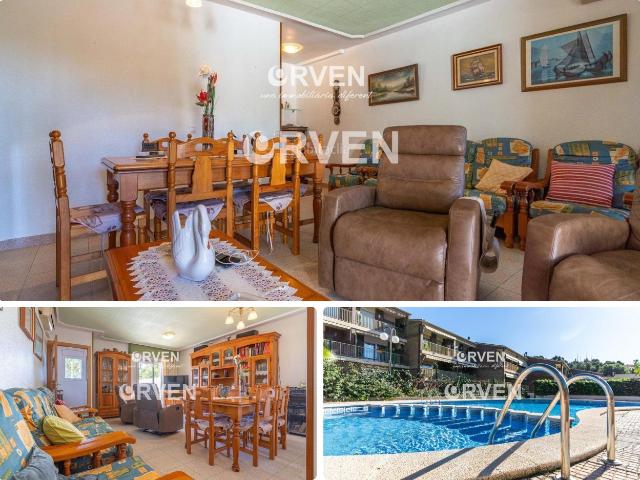 Casa adosada en venta en Tarragona, La Mora Costa Dorada. Fantástica casa adosada en zona privilegiada, a un paso de la playa. Casas adosadas.