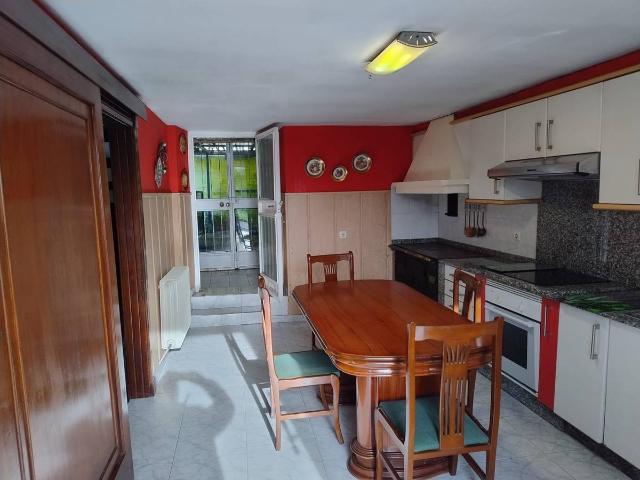 Casa adosada en Venta en Teo