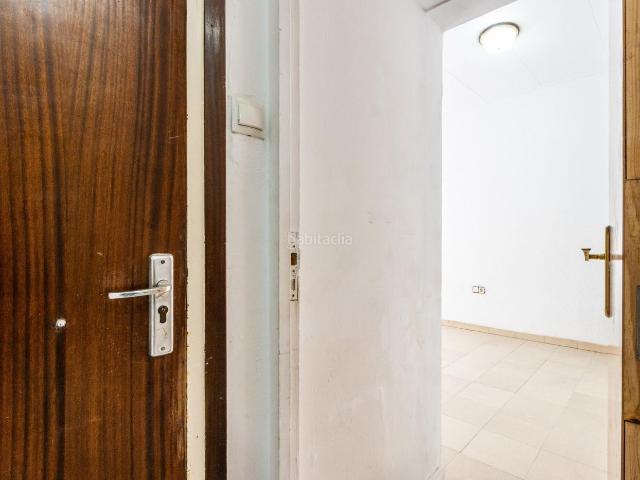 Casa adosada en venta en Terrassa, Ca n'Aurell. VIVIENDA ADOSADA EN VENTA EN CAN AURELL TERRASSA. Casas adosadas.