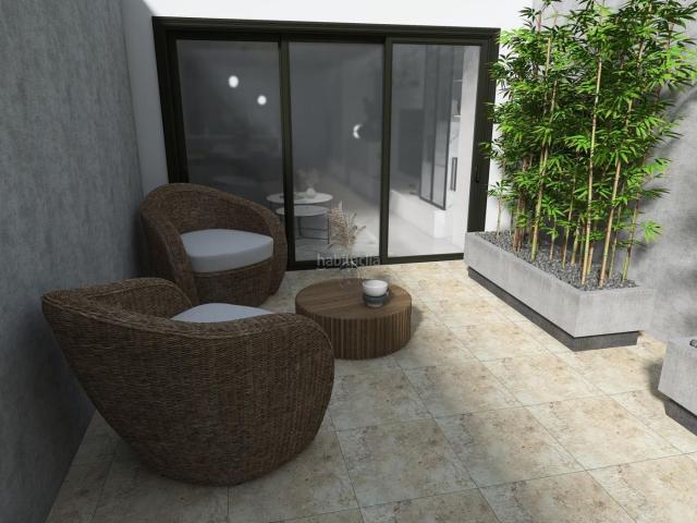 Casa adosada en venta en Terrassa, Ca n'Aurell. CASA A ESTRENAR CON 3 HABITACIONES, 4 BAÑOS Y PATIO. Casas adosadas.