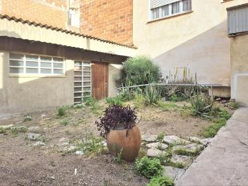 Casa adosada en venta en Terrassa, La Cogullada. SOLAR AMB 2 PETITES CONSTRUCCIONS AUXILIARS PER REHABILITAR COMPLETAMENT AL CARRER LINNE TOCANT LA RAMBLETA. Casas adosadas.