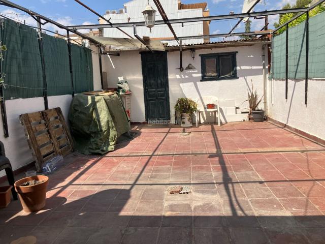 Casa adosada en venta en Terrassa, Segle XX. casa en siglo xx. Casas adosadas.