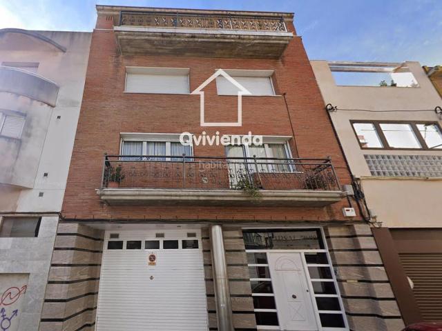 Casa adosada en venta en Terrassa, Plaça Catalunya Escola Industrial. Casa Alquilada en Calle Pau Marsal, Terrassa. Casas adosadas.