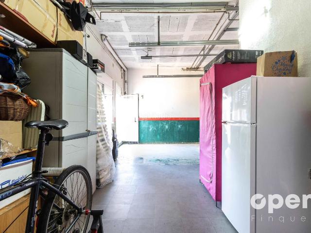 Casa adosada en venta en Terrassa, Roc Blanc. CALLE MATÍES ROCA. Casas adosadas.