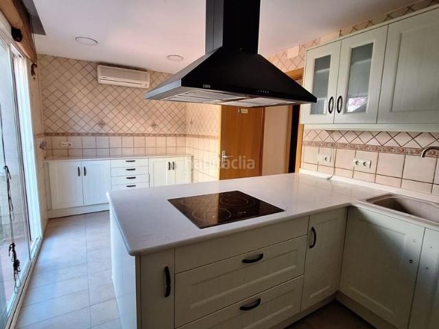 Casa adosada en venta en Terrassa, Roc Blanc. Casa en Sant Roc. Casas adosadas.