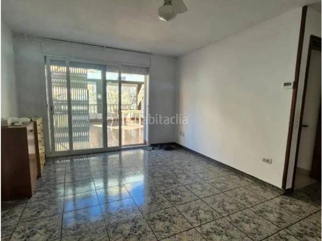 Casa adosada en venta en Terrassa, Roc Blanc. Casas adosadas.