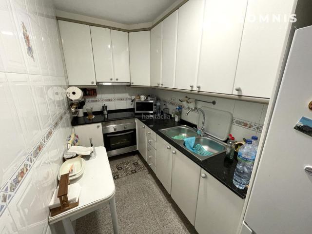 Casa adosada en venta en Terrassa, Zona Esportiva. Planta baja con tres habitaciones. Casas adosadas.