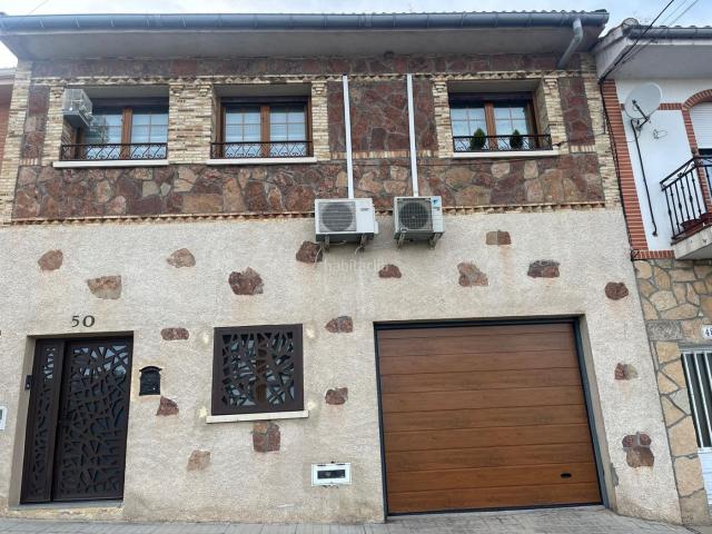 Casa adosada en venta en Tiemblo El. Casa adosada en El Tiemblo. Casas adosadas Tiemblo.