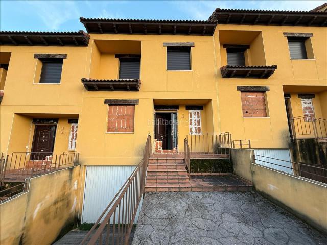 Casa adosada en venta en Tiemblo El. Casas adosadas Tiemblo.