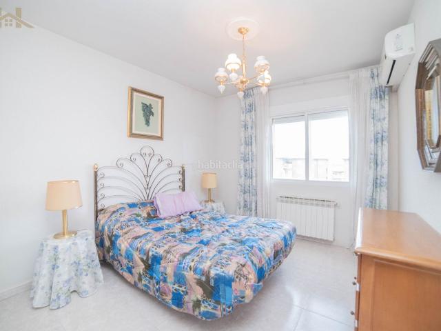 Casa adosada en venta en Tiemblo El. Chalet adosado de 178m2. Casas adosadas Tiemblo.