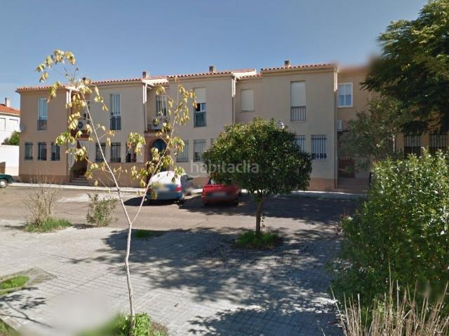 Casa adosada en venta en Trujillo. Venta unifamiliar en Trujillo. No se puede visitar. Casas adosadas.