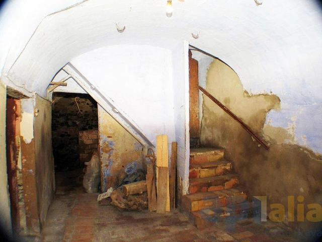 Casa adosada en venta en travesía De la Muralla, Cervià de Ter, de 530 m² 5 habitaciones por 138.000