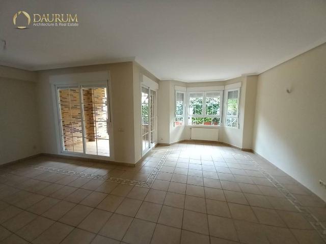 Casa adosada en Venta en Tres Olivos Valverde