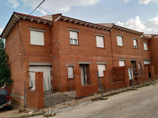 Casa adosada en venta en Tribaldos