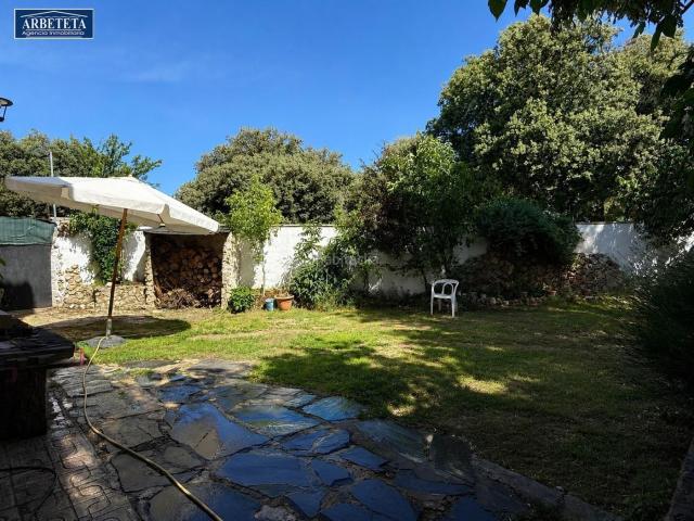 Casa adosada en venta en Trijueque. INMOBILIARIA ARBETETA VENDE CASA EN LA BELTRANEJA. Casas adosadas.
