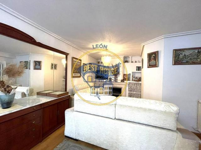 Casa adosada en venta en Trobajo del camino. Chalet adosado a la venta en Trobajo del Camino. Casas adosadas Trobajo del.