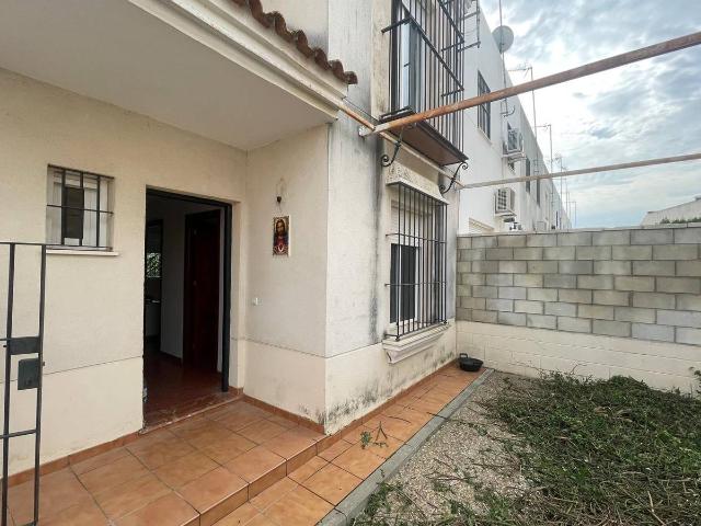 Casa adosada en Venta en Umbrete