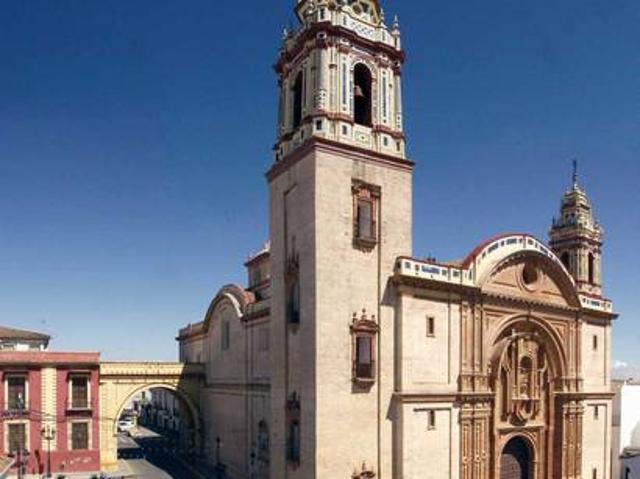 Casa adosada en Venta en Umbrete