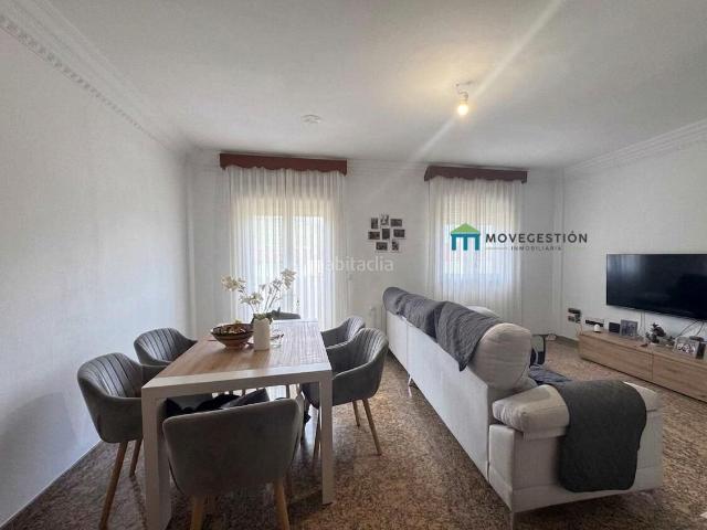 Casa adosada en venta en Ubrique. CASA ADOSADA EN UBRIQUE. Casas adosadas.