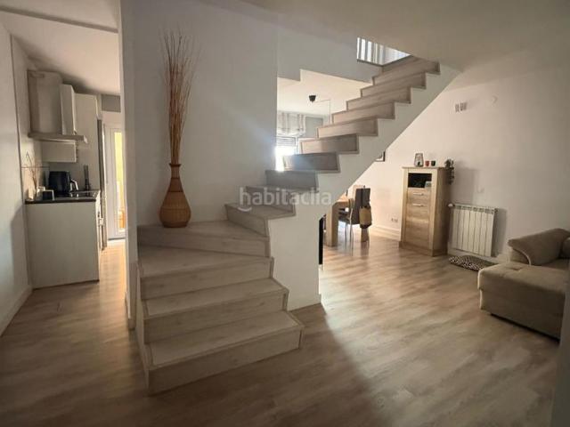 Casa adosada en venta en Uceda. Encantador Chalet Adosado completamente reformado en Uceda! Patio trasero con porche y barbacoa!. Casas adosadas.
