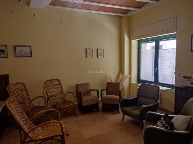 Casa adosada en venta en Ulldemolins. CASA DE 225M2 CON JARDIN. Casas adosadas.