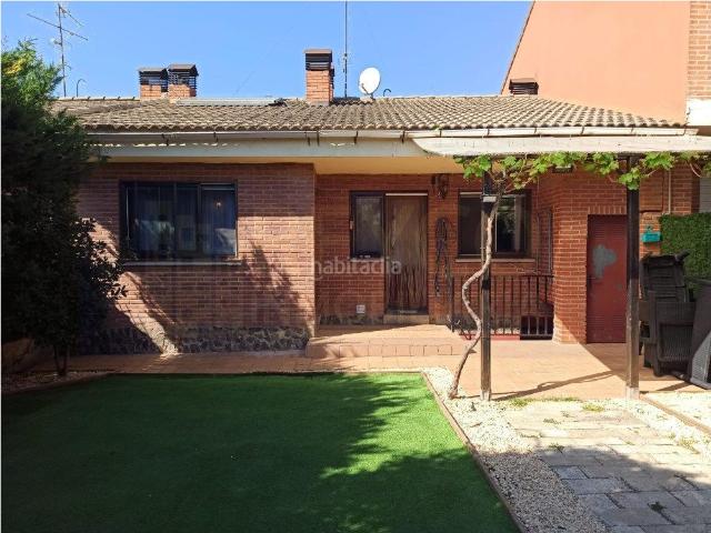Casa adosada en venta en Uruñuela. Vivienda adosada 3 habitaciones Venta Uruñuela. Casas adosadas.