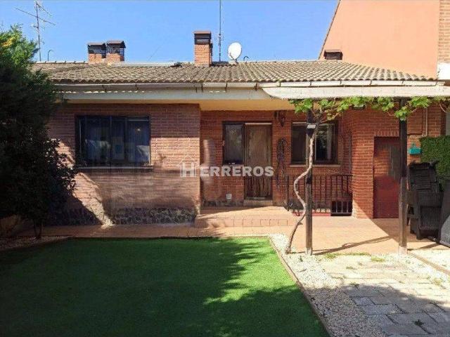 Casa adosada en Venta en Uruñuela