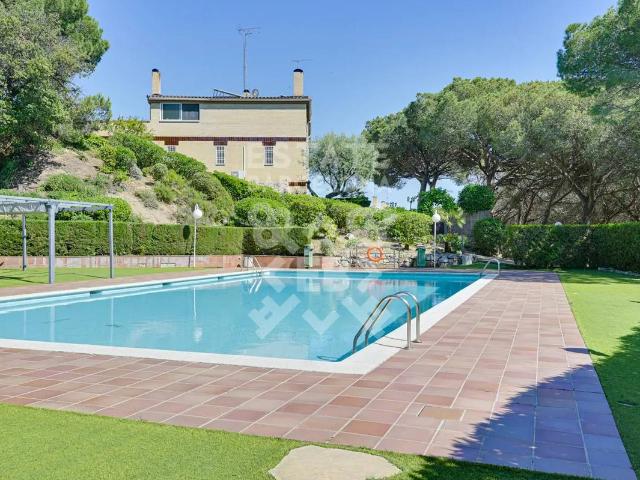 Casa adosada en Venta en Urbanitzacions