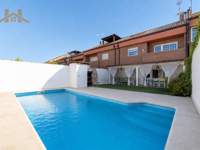 Casa adosada en Venta en Urbanización el Mediterráneo