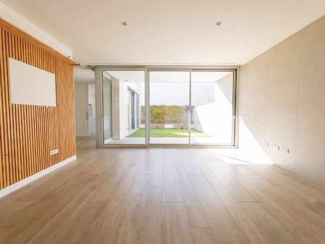 Casa adosada en Venta en Urbanización La Moraleja