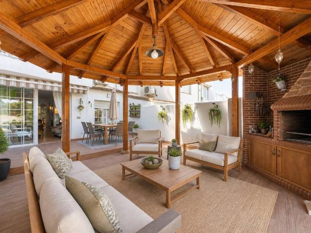 Casa adosada en Venta en Urbanizaciones